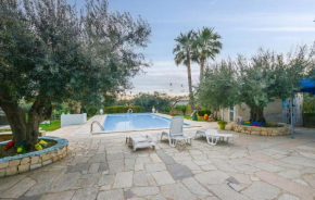 3 Bedroom Nice Apartment In Comiso